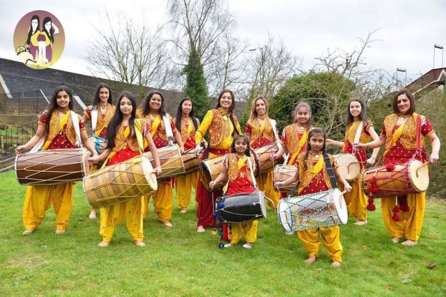 220603 Eternal Taal Female Bhangra Team Pic 2